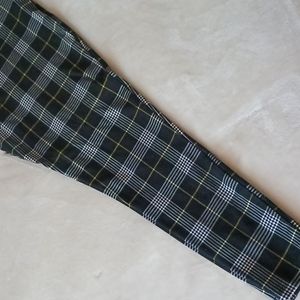 Torrid - Black,  Yellow and White Plaid Stretch Capris Leggings
